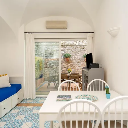 Apartment Oliveto *