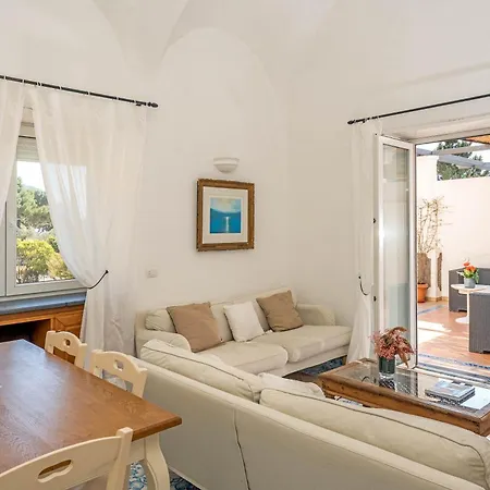 Apartment Oliveto Capri