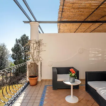 Apartment Oliveto *